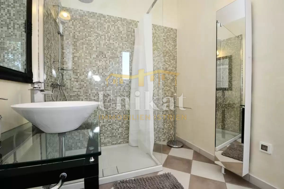 Luksuzna vila s fantastičnim pogledom na morje